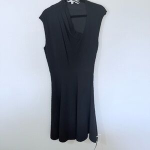 TRACY REESE Black Sleeveless Cowl Neck Dress